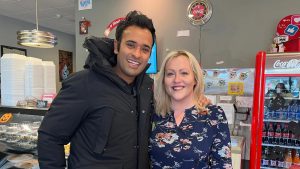 Vivek Ramaswamy in New Hampshire at The Red Arrow Diner in Londonderry NH. 2024 presidential candidate political visit at Red Arrow Diner.